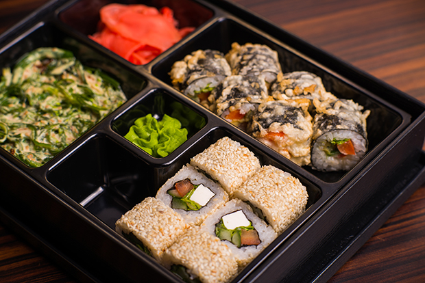 Японские бизнес-ланчи в "Wall Street Bar". Restaurants Yekaterinburg